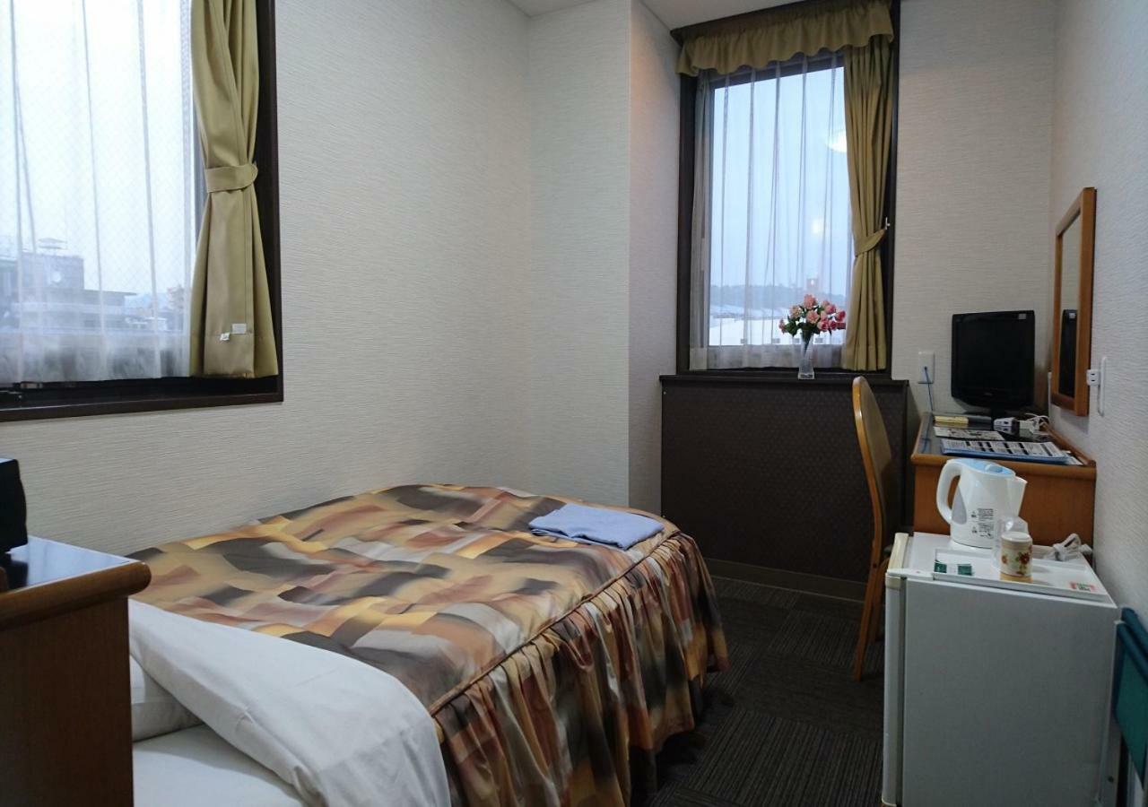 Terminal Hotel Matsuyama Мацуяма Экстерьер фото