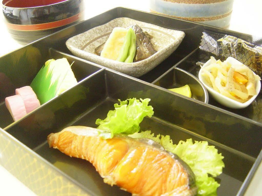 Terminal Hotel Matsuyama Мацуяма Экстерьер фото